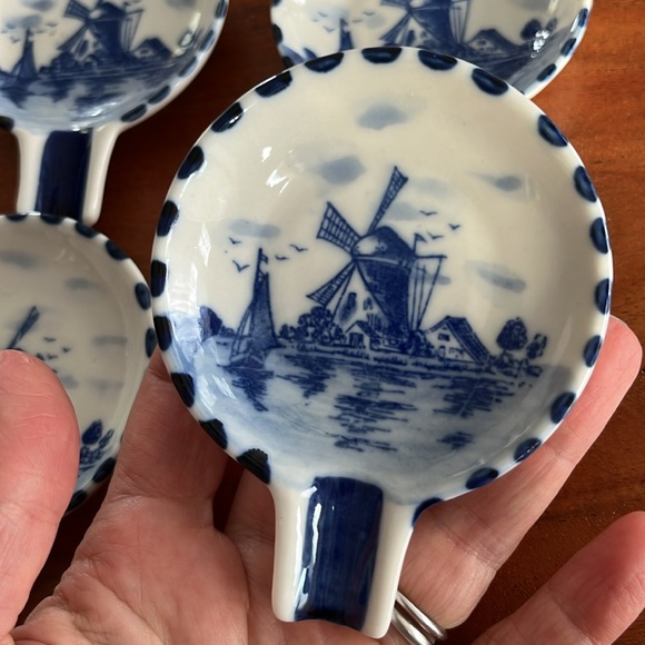 Vintage Hand Painted Green Bird Pottery Individual Ashtrays or For Dipping Sushi - Picture 3 of 7